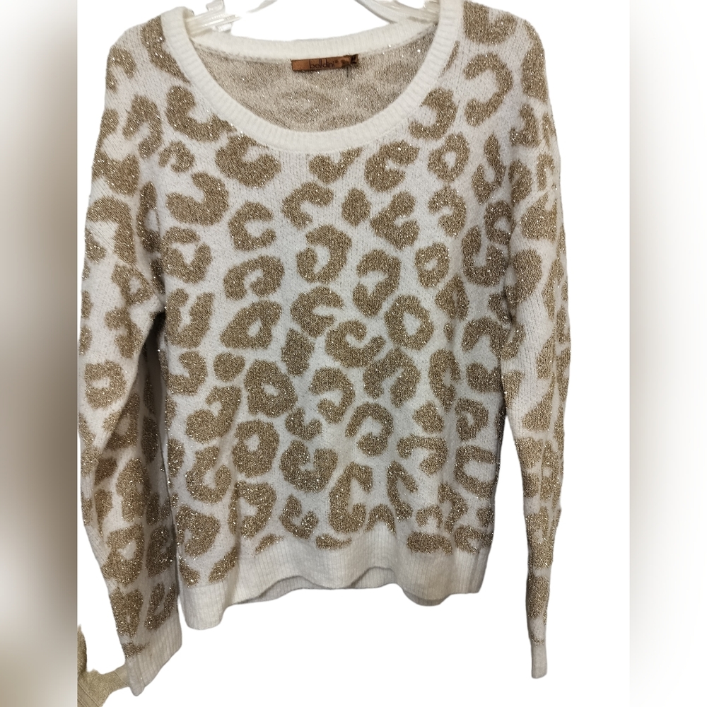 (1343) Belldini Metallic Animal print Sweater Size Medium